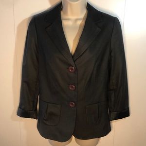 Like New! Boutique Essentials blazer sz.6 High quality details, mauve buttons